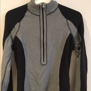 Lululemon running top